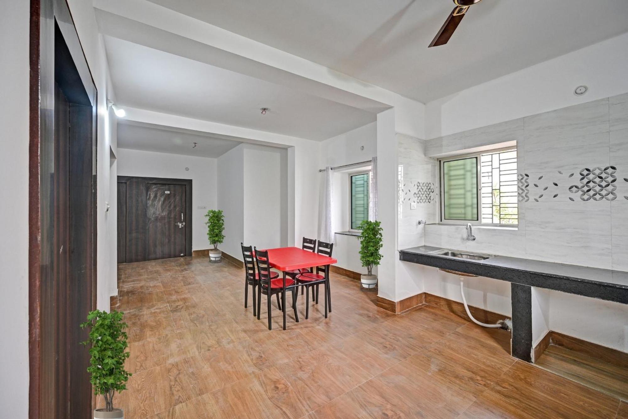 Capital O 90121 Madison Blue Bhubaneswar Exterior foto
